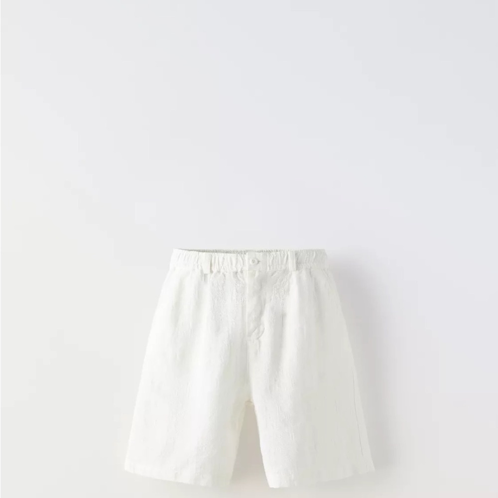 Zara boy jacquered White Casual Shorts GUC